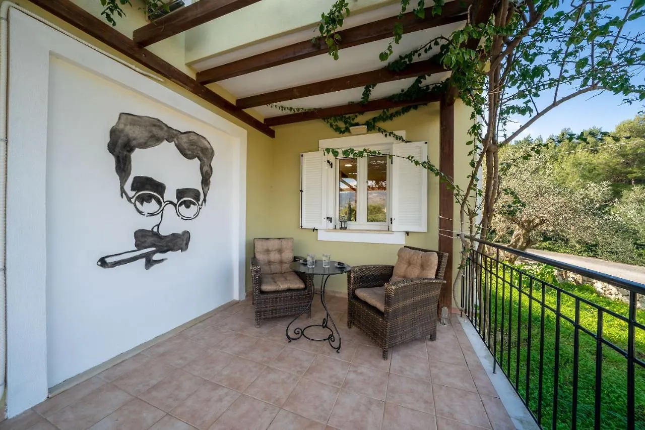 Villa Cinema Themed House In Argostoli Grecia